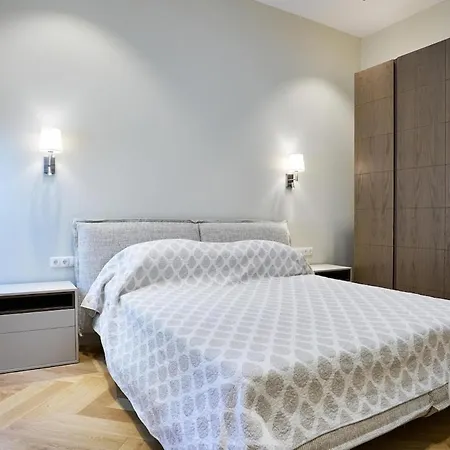 Garitsa 2 * Corfu (city)