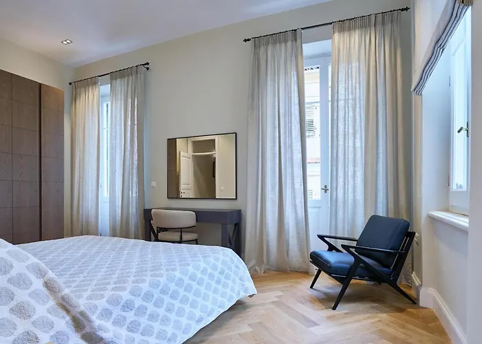 Διαμέρισμα Garitsa 2 *